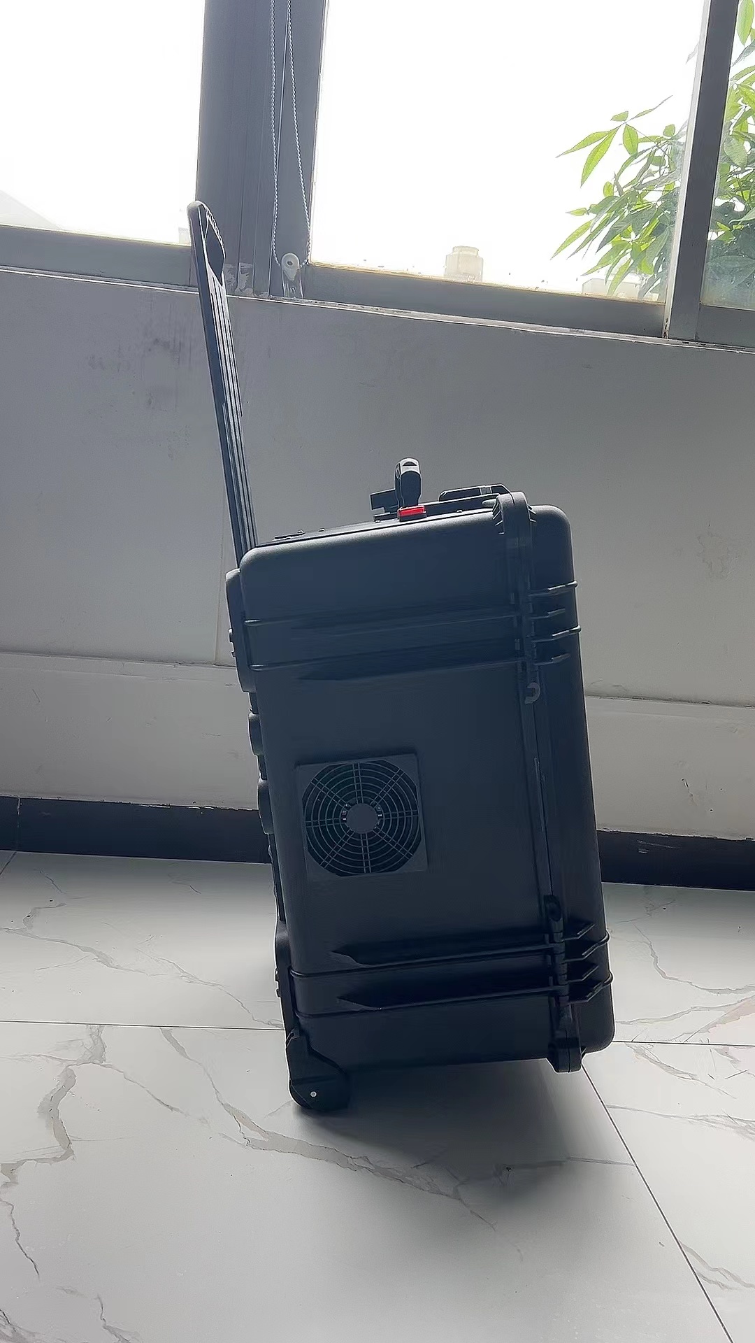 融水手拉箱型移动通信干扰器